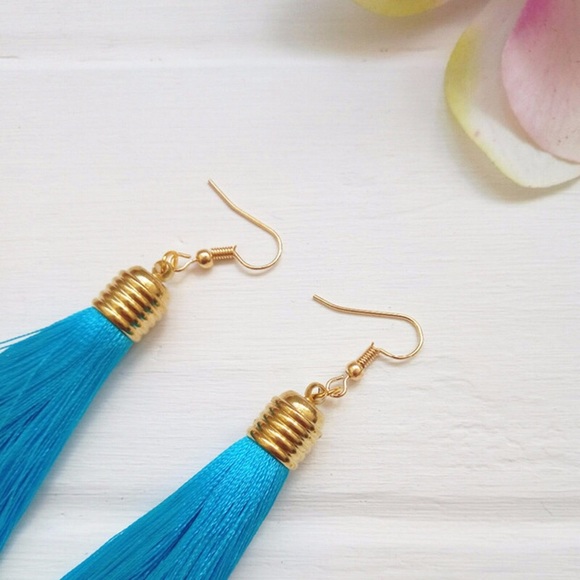 🆕  Long Tassel Dangle Earrings • Blue - Picture 3 of 3